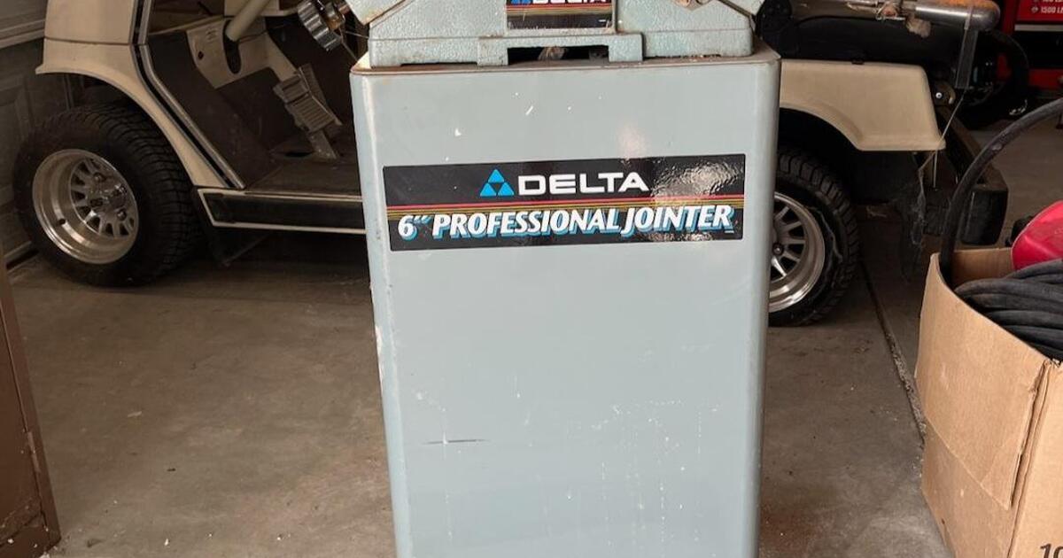 Delta 6" Profesional Jointer Model 37196 for 500 in Fresno, CA For
