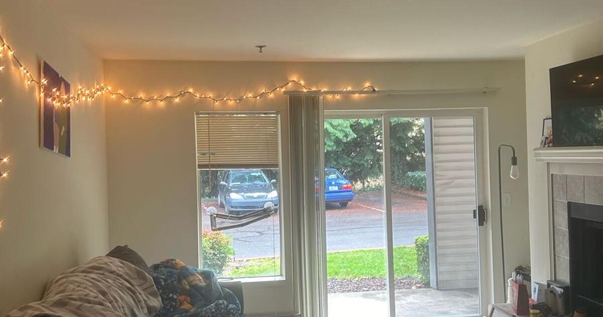 Apartment Lease Takeover for 1950 in Kent, WA For Sale & Free — Nextdoor