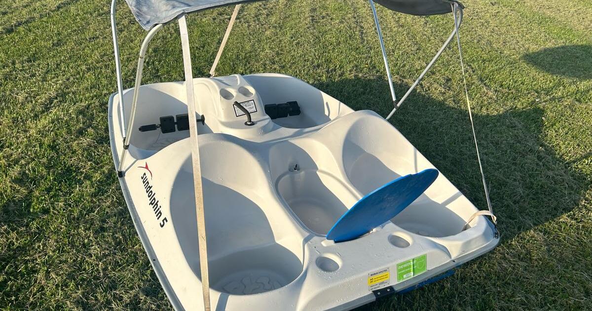 5 seater pedal boat for 500 in Wilmington, OH Finds — Nextdoor