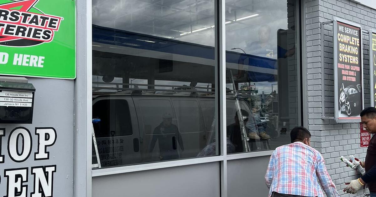 Customized aluminum,steel,glass,awning,gate works. for Free in Queens