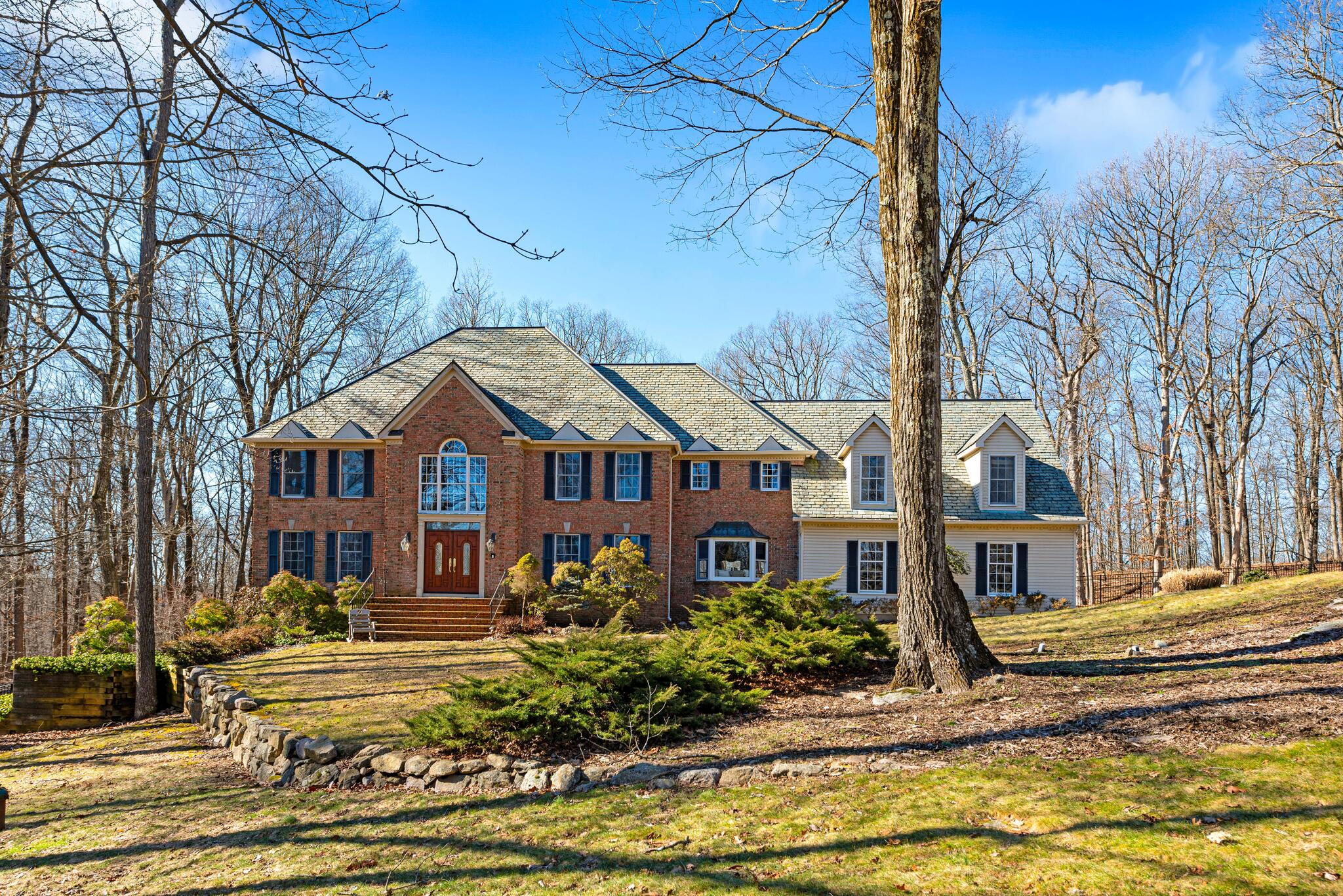 37 Hilltop Road Kinnelon Smoke Rise for 970000 in Rockaway, NJ For