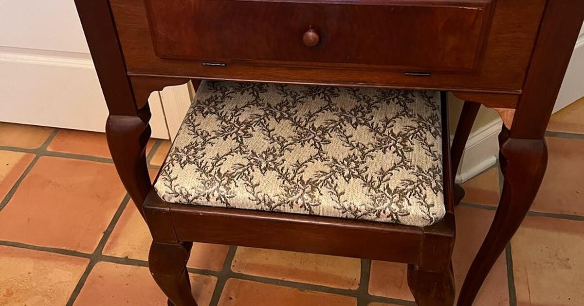 Vintage Singer Sewing Machine for 250 in Covington, LA For Sale & Free — Nextdoor