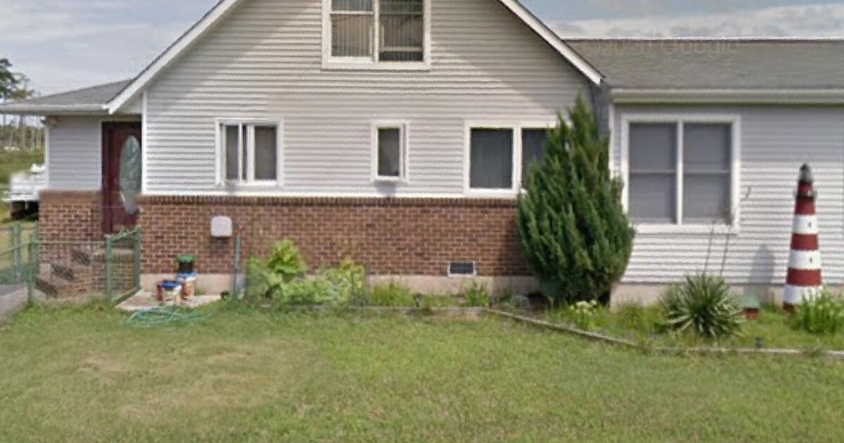 Waterfront Property For Sale for 575000 in Dagsboro, DE For Sale