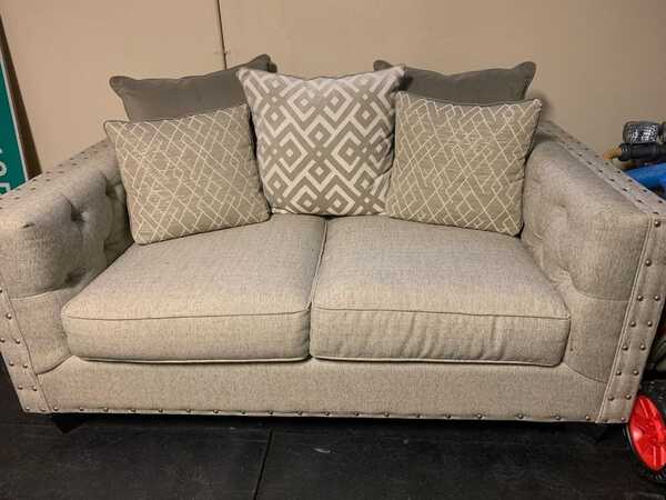 Cindy crawford home chelsea online hills gray sofa