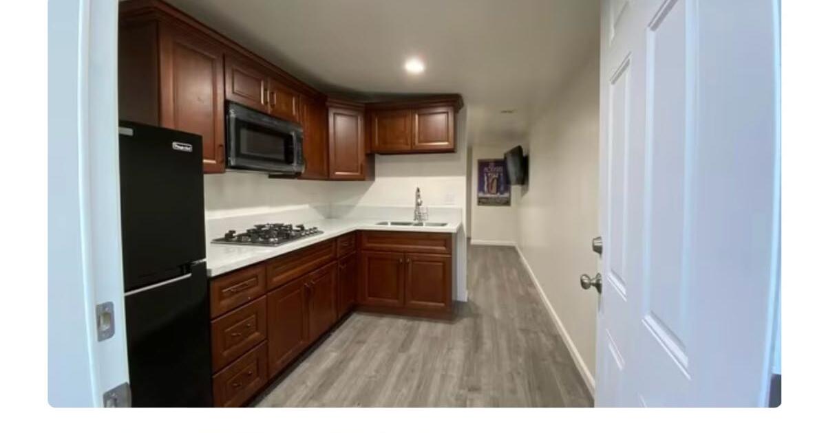 Furnished Studio for Rent for 1600 in Lawndale, CA For Sale & Free