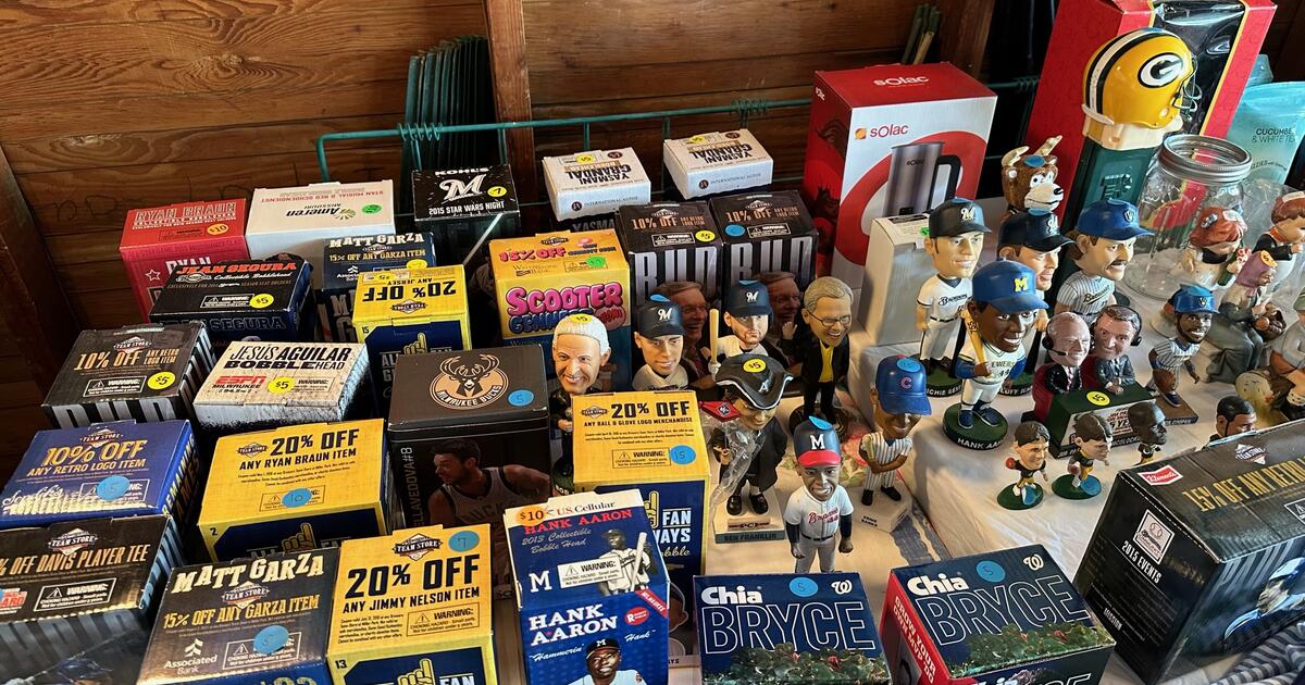 NEIGHBORHOOD BLOCK RUMMAGE INCLUDING 2 MOVING SALES! for Free in Racine