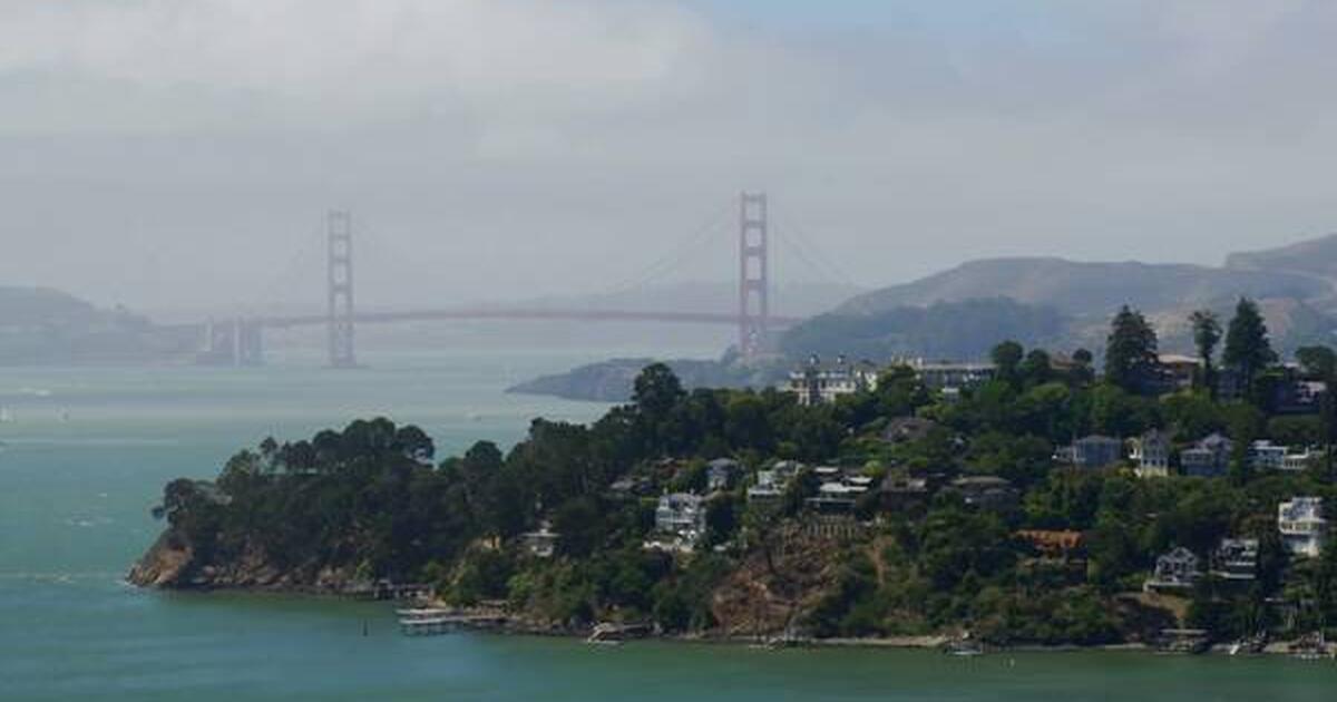 ALL BILLS PAID AT STUDIOCOTTAGE ON BELVEDERE ISLAND for 2680 in Santa