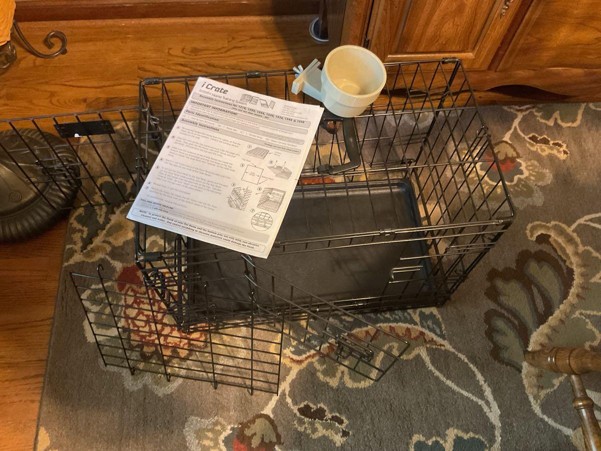 Small pet crate