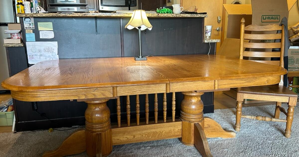 Solid Oak Kitchen Table for 45 in Plymouth, MN Finds — Nextdoor