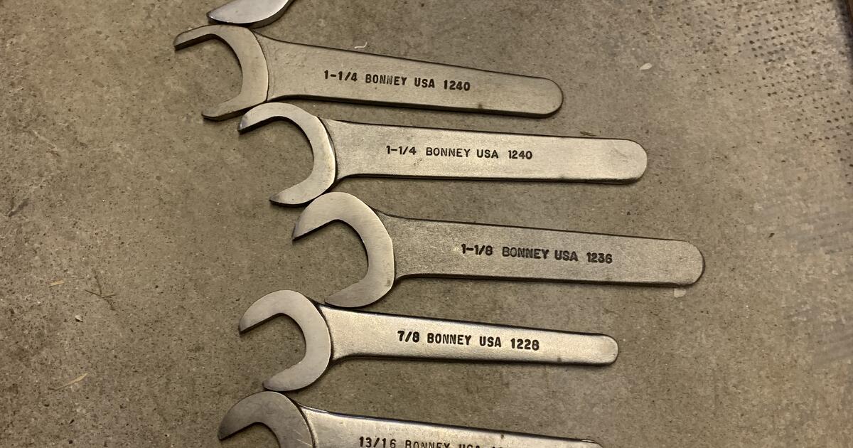 Vintage Bonney wrenches for 1 in Long Beach, CA Finds — Nextdoor