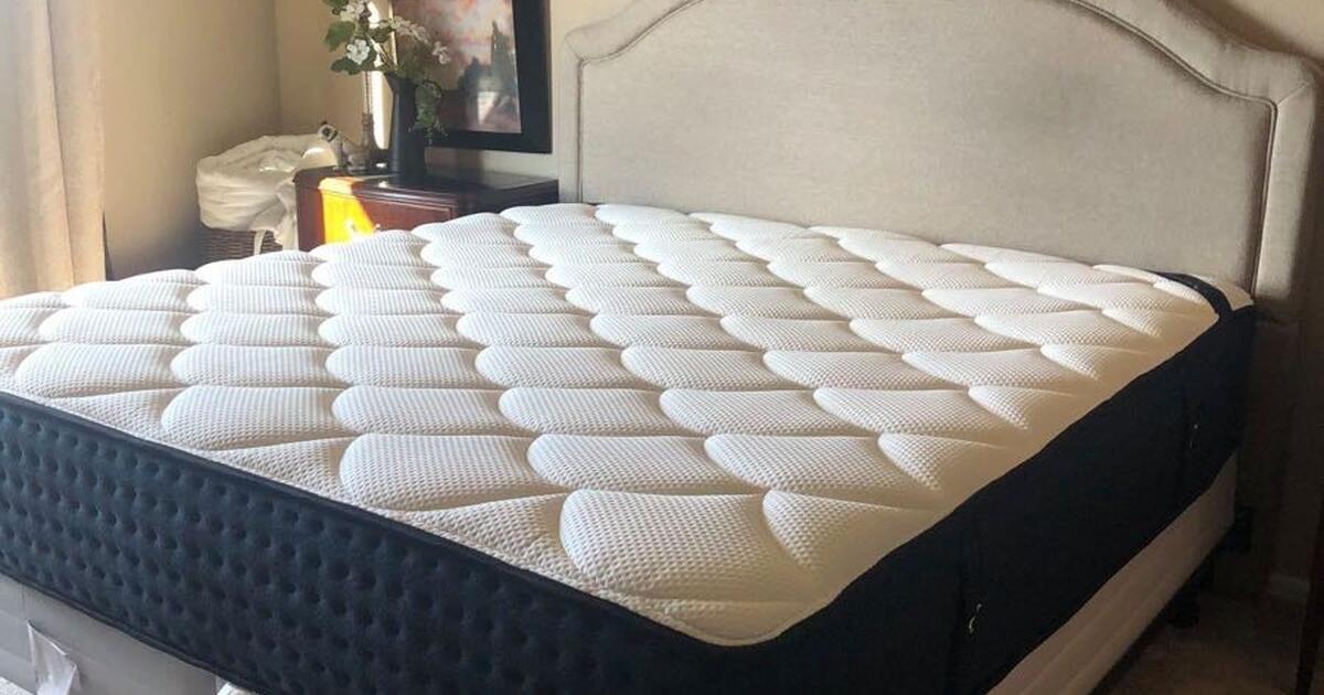 Dreamcloud King Size Mattress for 450 in Raleigh, NC For Sale & Free