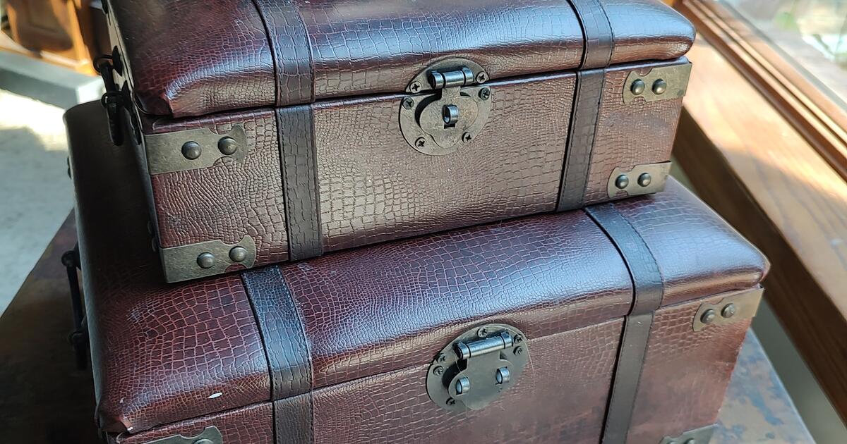 Stackable Decorative Luggage Storage Set for 35 in Butler, PA For