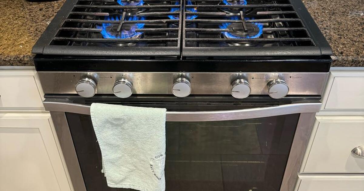 Whirlpool, gold series oven for 450 in Las Vegas, NV For Sale & Free