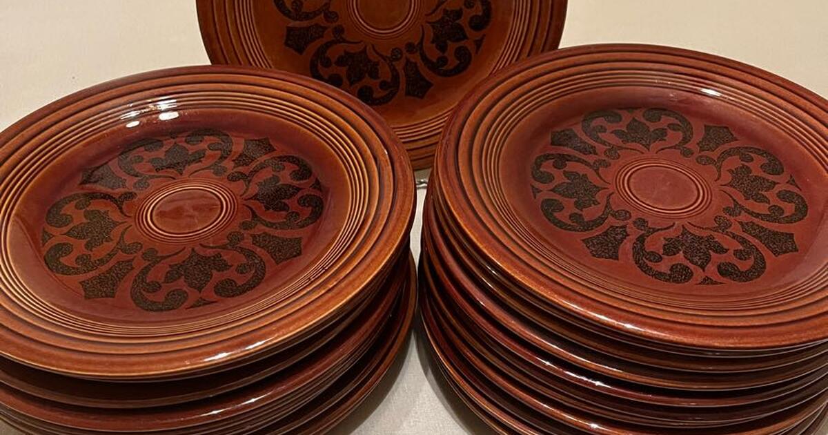 Vintage brown dinner plates for 30 in North Richland Hills, TX Finds