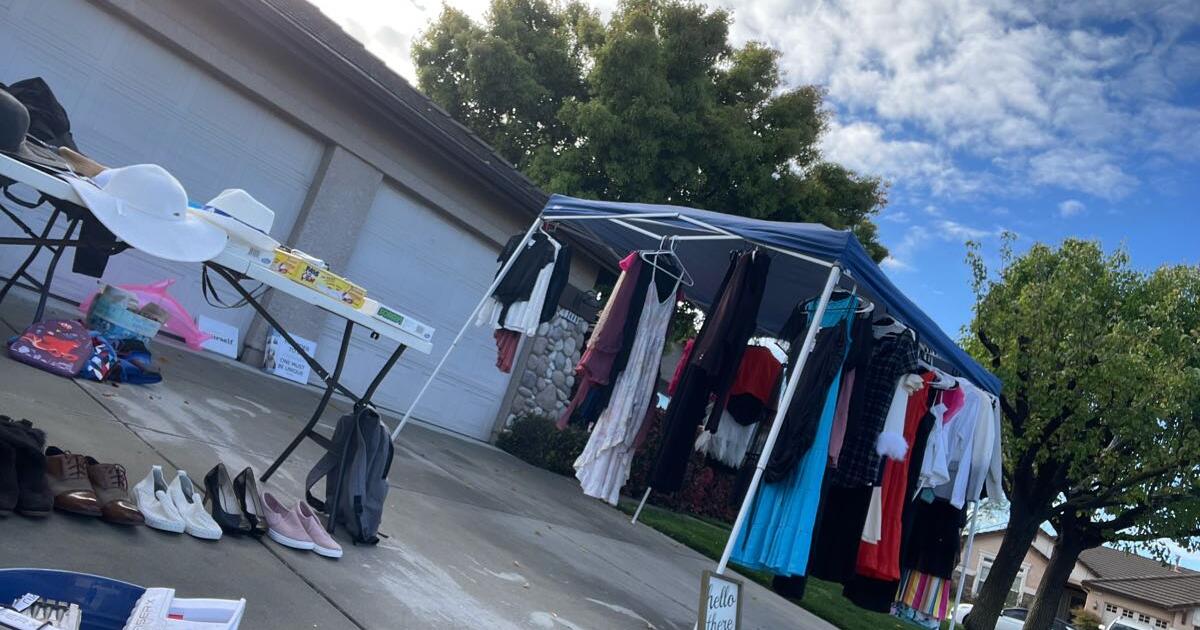 Yard Sale Things for 5 in Clovis, CA For Sale
