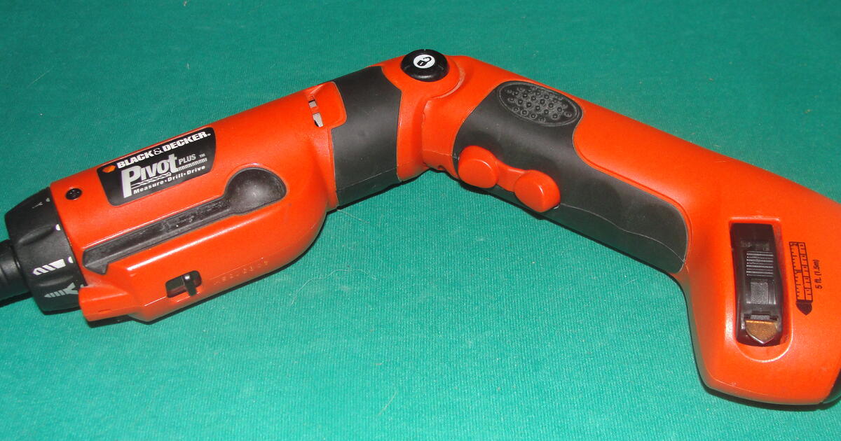 BLACK & DECKER PIVOT PLUS MEASURE/DRILL for 8 in McMinnville, OR
