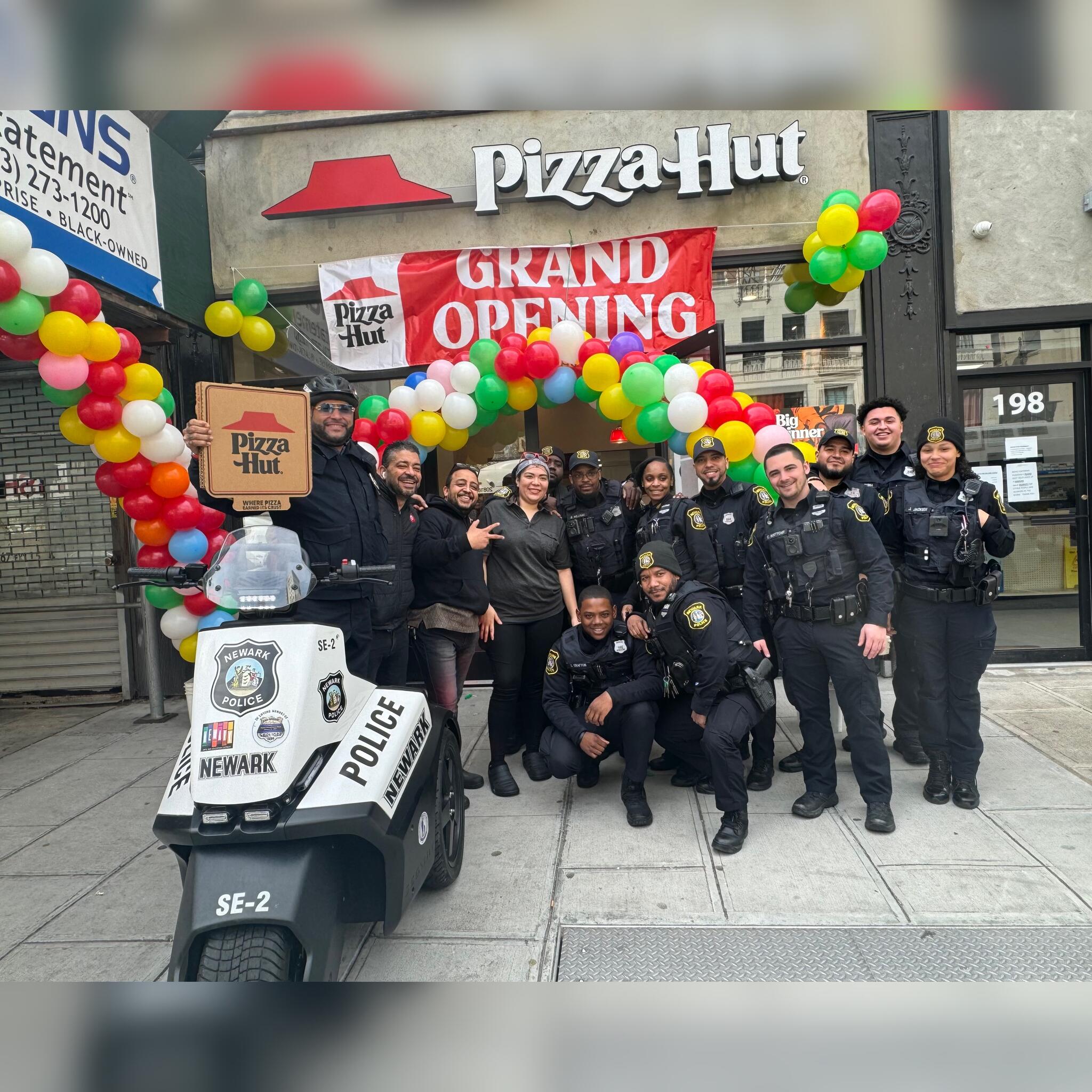 Metro Precinct Pizza Hut to the neighborhood during its Grand