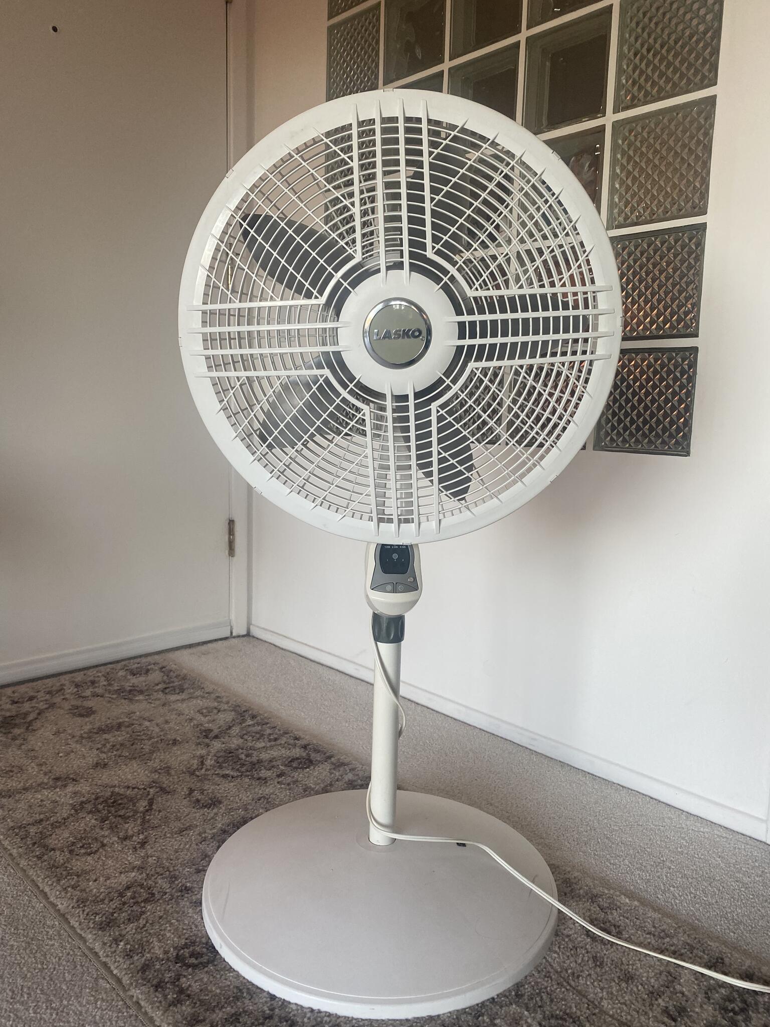 Lasko #1880 18 Adjustable Pedestal Oscillating Floor Fan For $15 In  Tiburon, CA | For Sale u0026 Free — Nextdoor