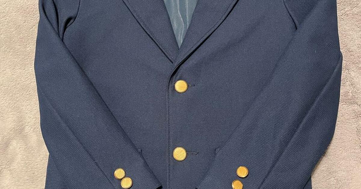 Blue dress jacket for 3 in Midlothian, VA For Sale & Free — Nextdoor