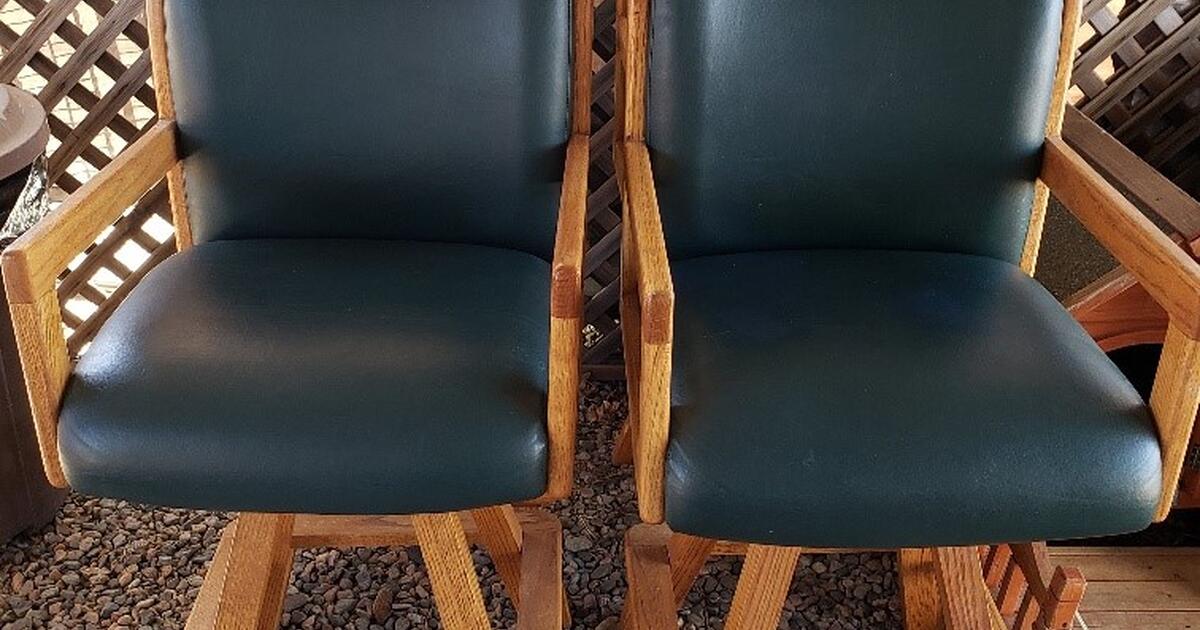 30" Tall Swivel Bar Stools for 70 in Prescott Valley, AZ For Sale