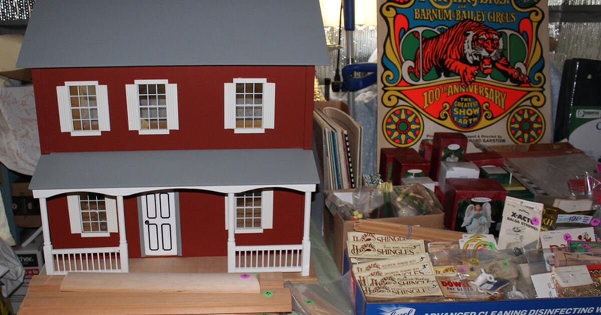 GARAGE SALE5/12 & 5/13 for 12345 in Minoa, NY For Sale & Free