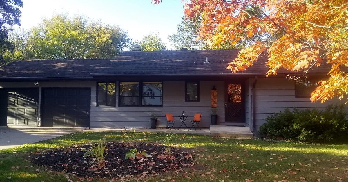 House for Sale Quiet Schools! for 449500 in