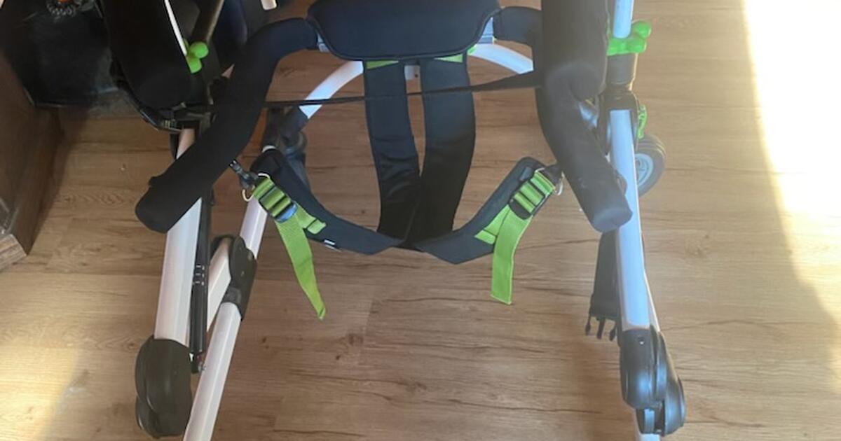 Ormesa Grillo Gait Trainer/walker for 475 in Anchorage, AK For Sale