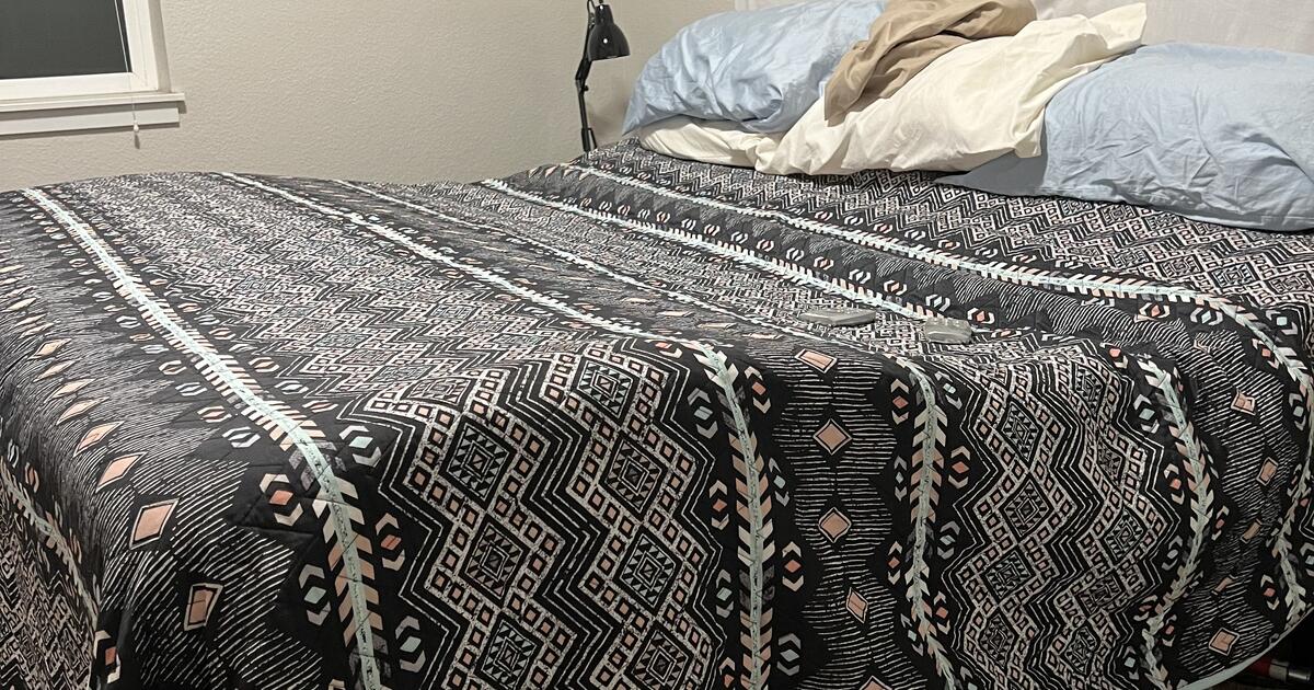 Tempurpedic King Bed