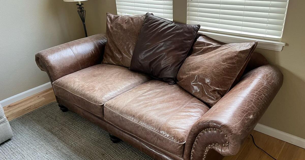 Bernhardt Leather Sofa for 175 in Aurora, CO For Sale & Free — Nextdoor