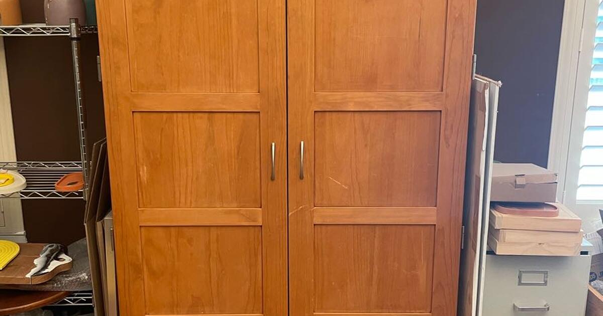 Free hidden desk for Free in Pleasant Hill, CA Finds — Nextdoor