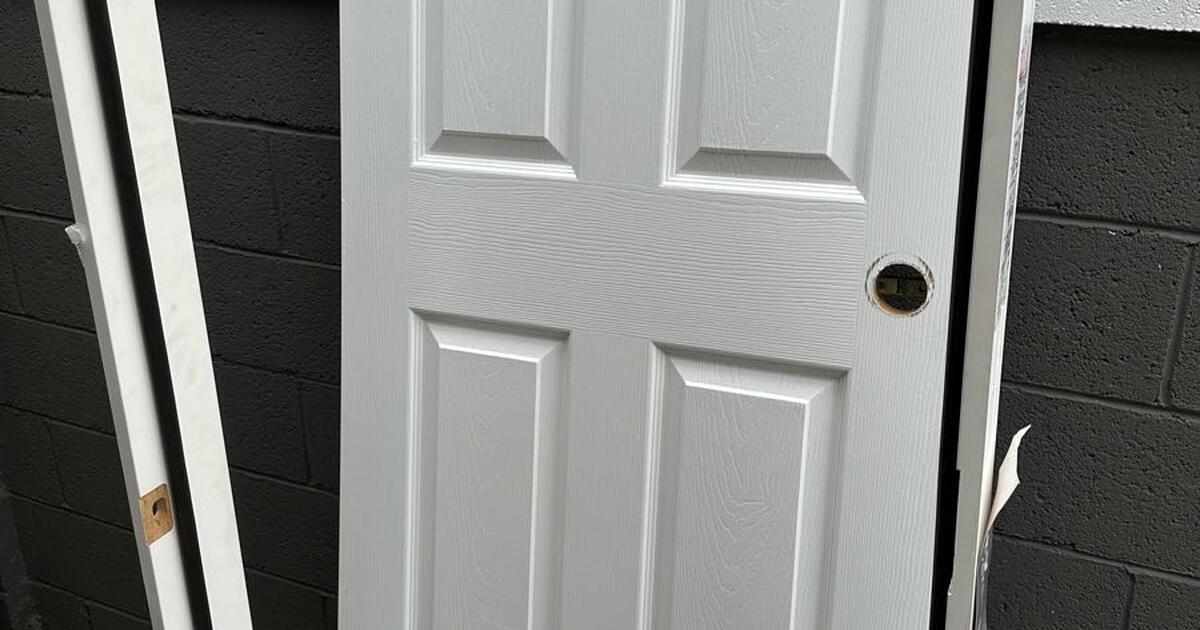 Interior Door for Free in Van Nuys, CA Finds — Nextdoor
