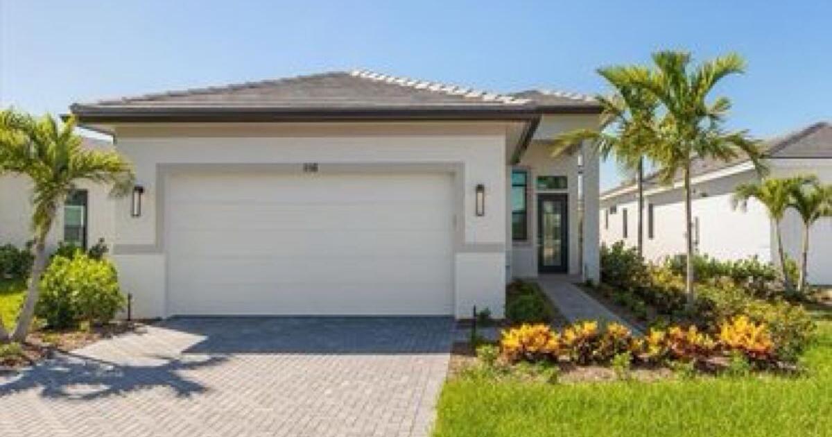 3/2 Single Family Home Rental in Rivella for 3250 in Port St. Lucie