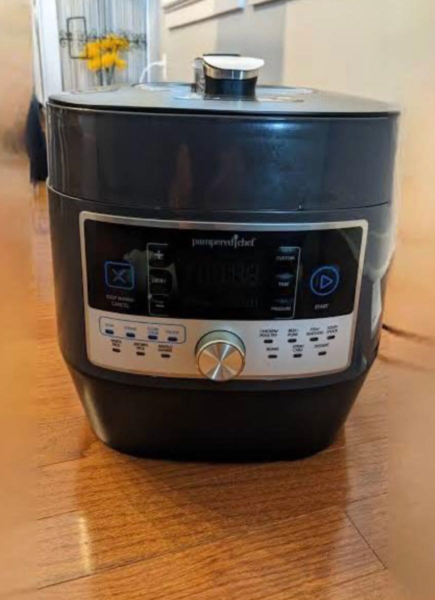 Brand New Pampered Chef Quick Cooker for 50 in Raleigh, NC For Sale
