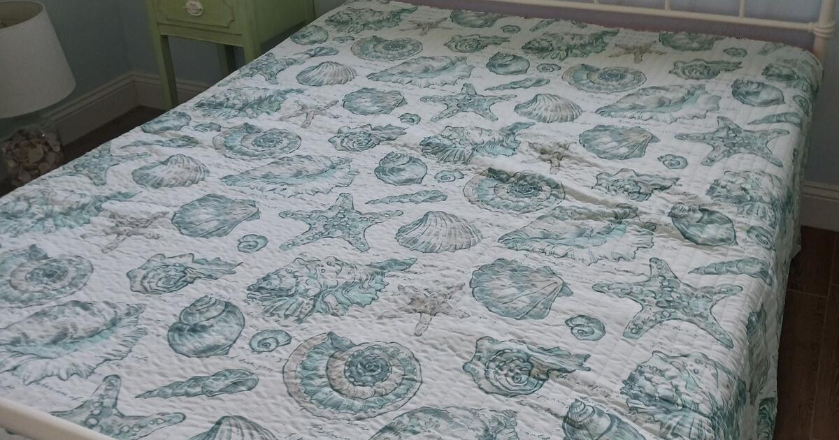 Bed With Mattress for Free in Flagler Beach, FL For Sale & Free