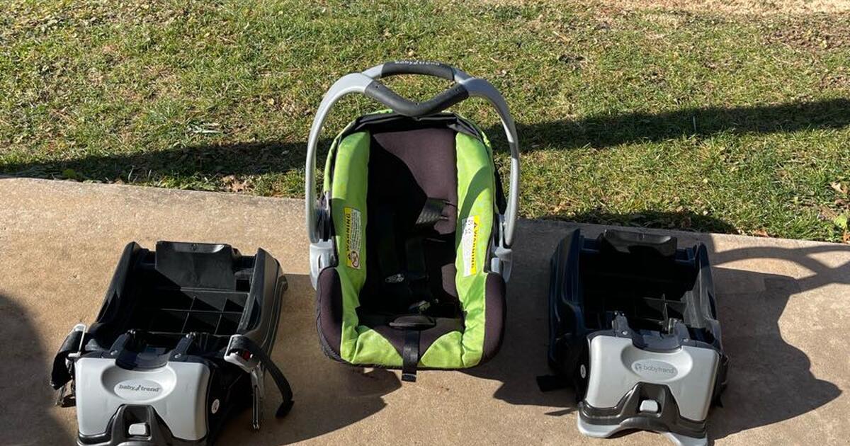 Baby car carrier with two bases for Free in Phoenix, MD Finds — Nextdoor