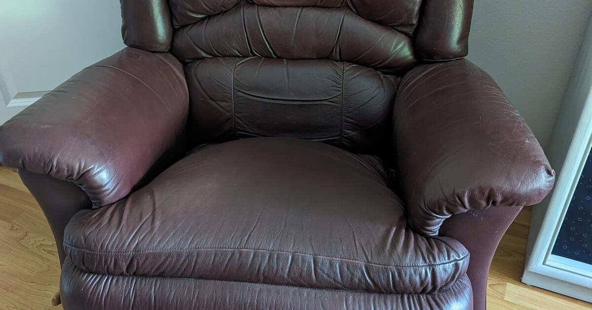 LazyBoy Leather Rocker Recliner for 80 in Largo, FL Finds — Nextdoor