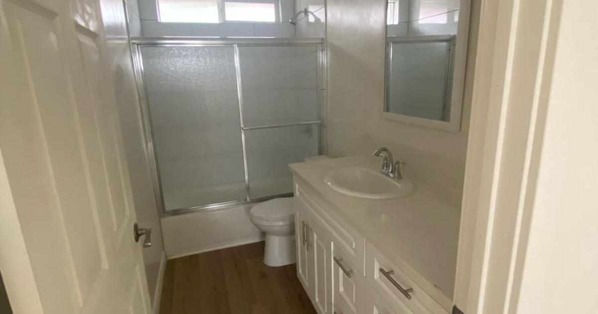 Back house for rent for 2100 in Burbank, CA For Sale & Free — Nextdoor