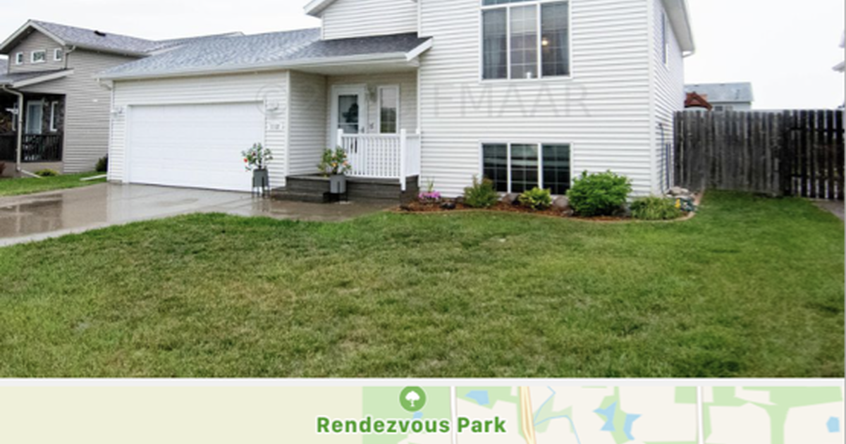 Eagle Run 4 bed 2 bath, very low specials home for 309000 in West