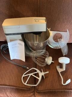 DeLonghi Mixer DSM800 for 105 in Deer Park IL For Sale Free