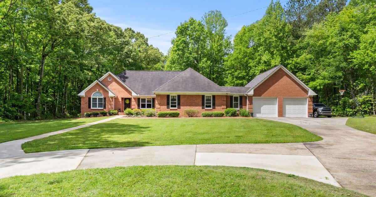 House on 5 acres for 610000 in Mansfield, GA Finds — Nextdoor