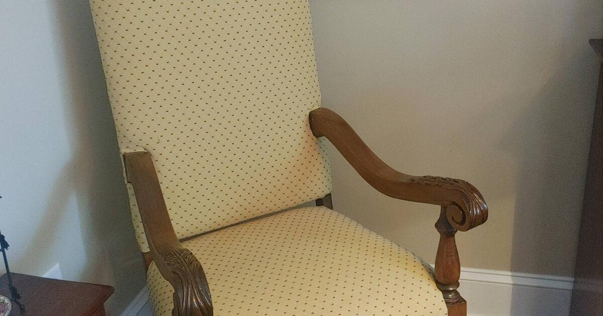 Antique Chair for $100 in Dover, DE | For Sale & Free — Nextdoor