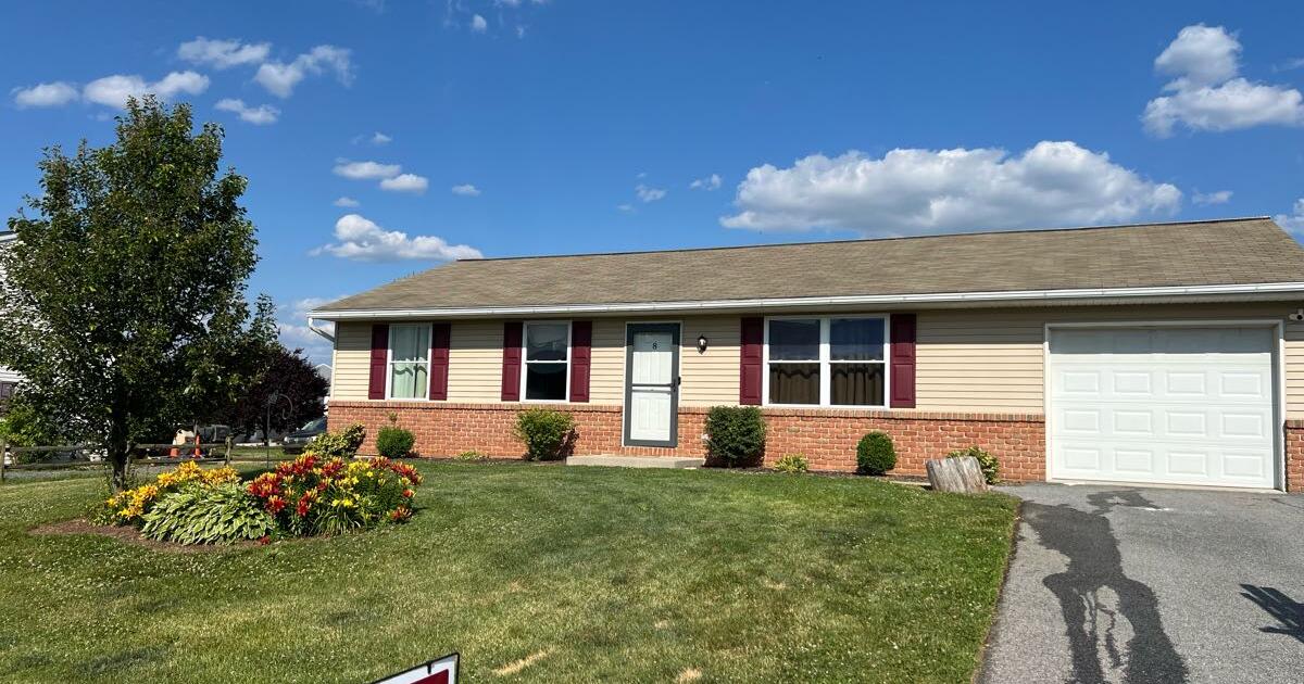 House for sale in newburg village for 260000 in Newmanstown, PA For