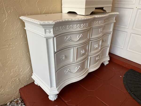 princess white dresser Furniture of America Ventresca White Dresser