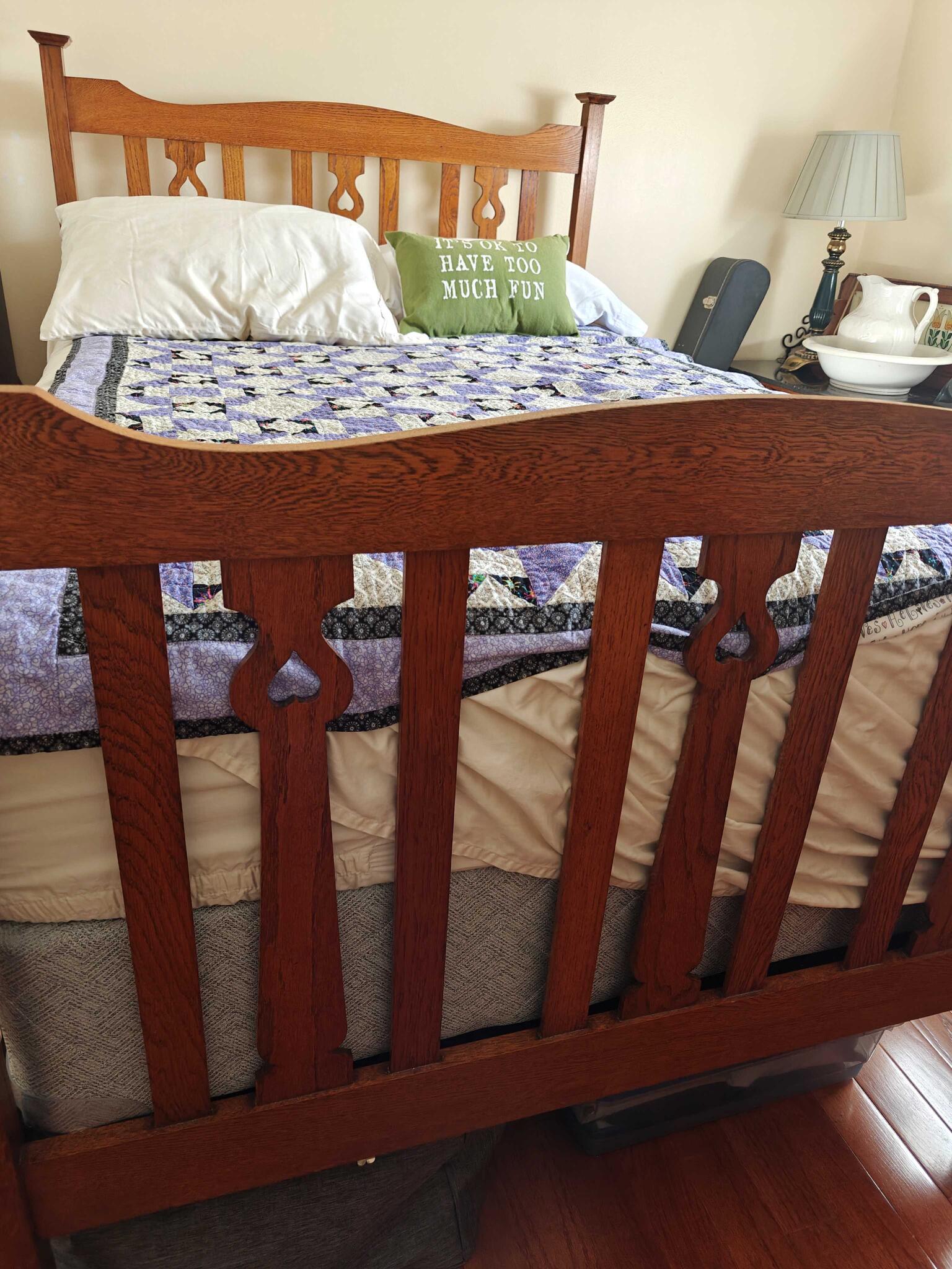 Oak Antique 4 piece Bed Set