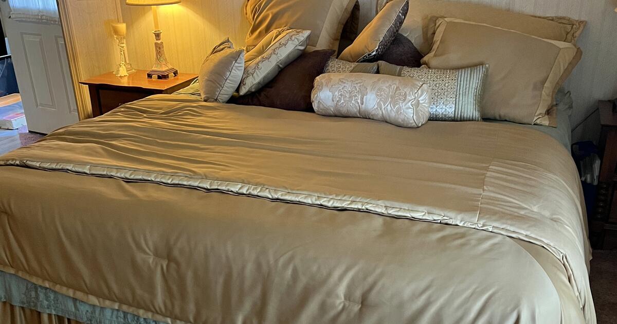 King size mattress, box spring, bedding & frame for 250 in Leesburg