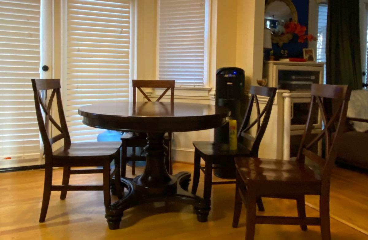 Pottery Barn Round Dining Table with 4 Chairs