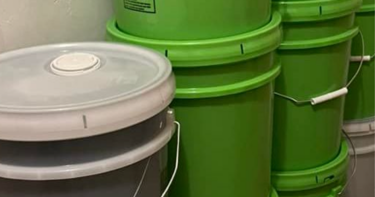 5 Gallon Buckets of Tide and Gain not watered down!!! Last a long time