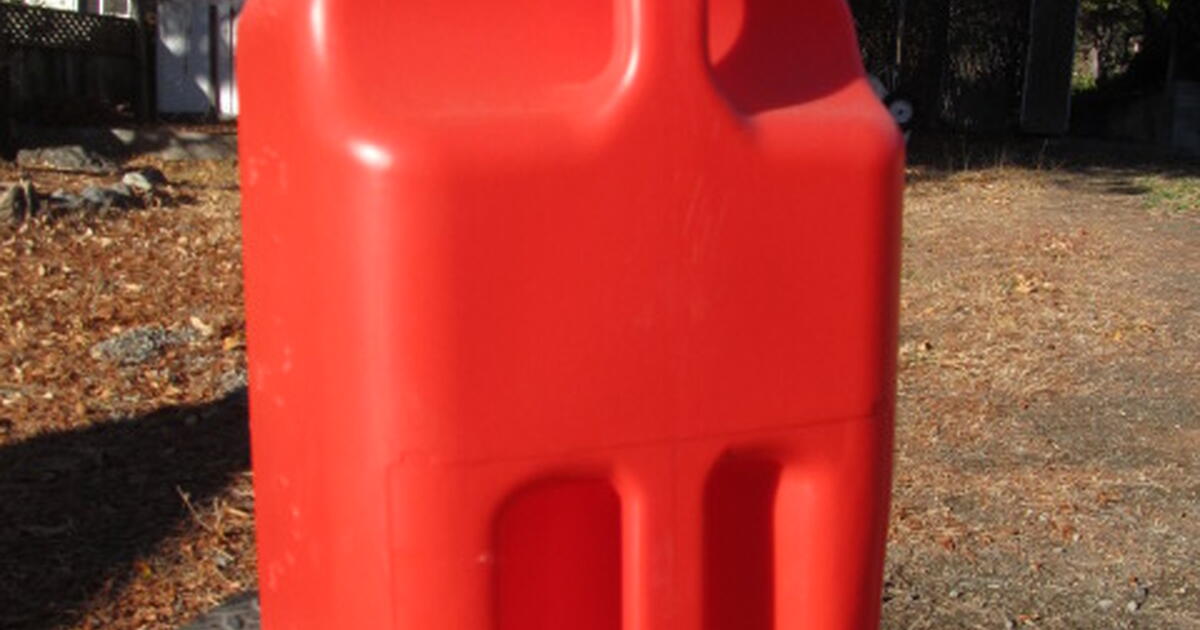 Five Gallon Fuel Jugs for 80 in Napa, CA For Sale & Free — Nextdoor