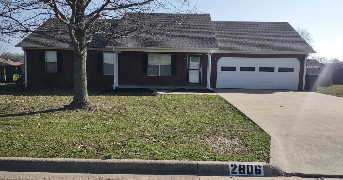 House, Carriage Hills, Paragould AR for 230000 in Paragould, AR For