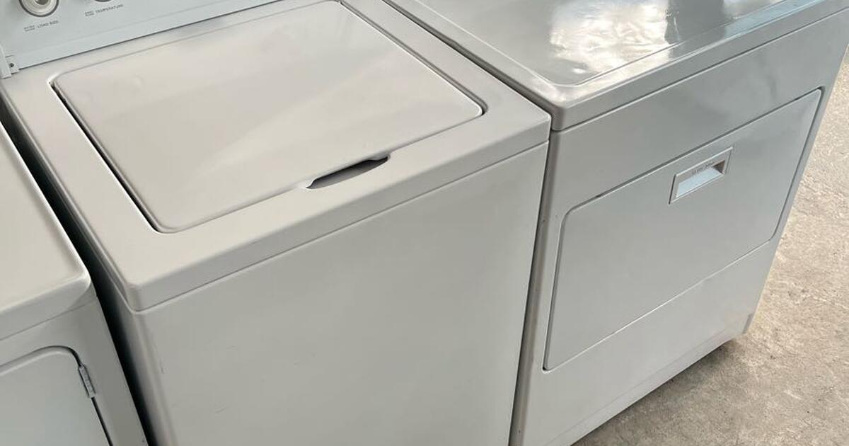 Whirlpool washer and electric dryer set. Washing and electric drying